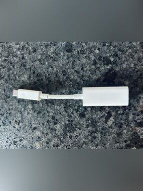 Apple Thunderbolt to Gigabit Ethernet Adapter A1433 MD463LL/A – Tested